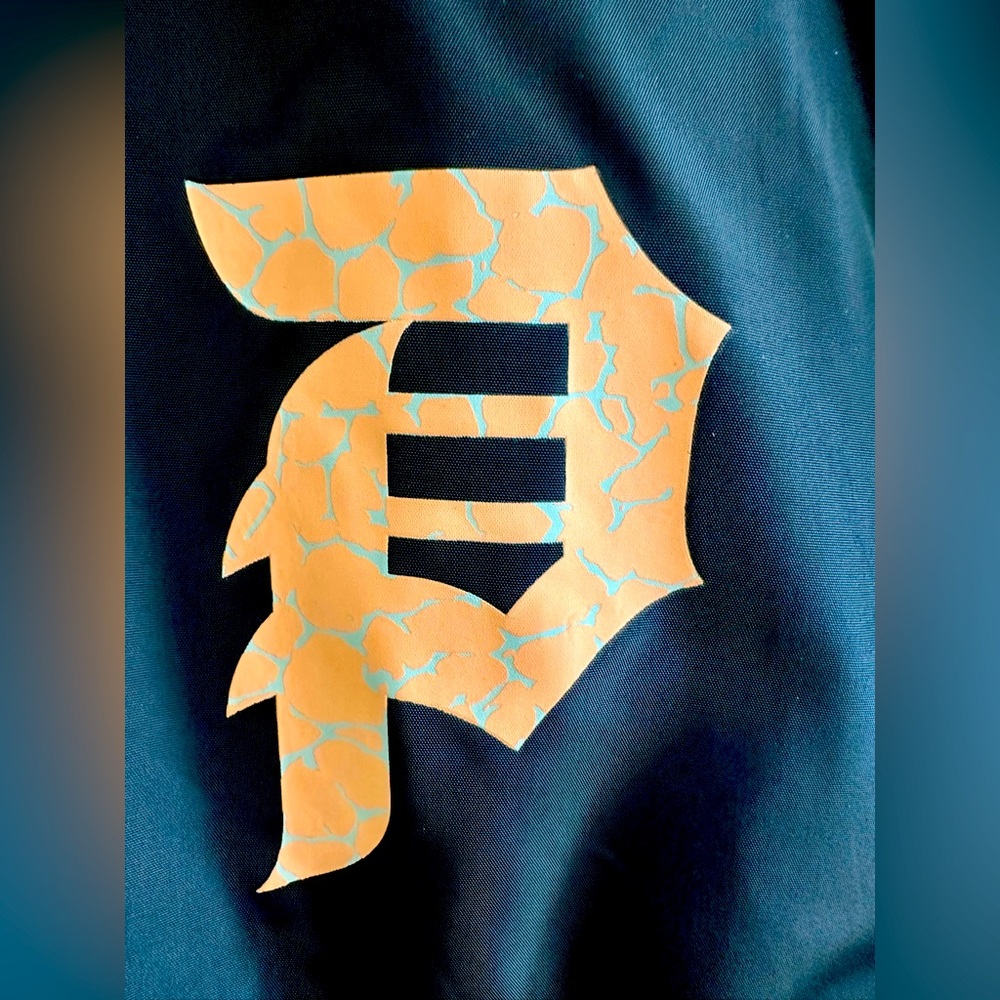 Naruto Shippuden Graphic Windbreaker by Primitive—XXL - Picture 4 of 5